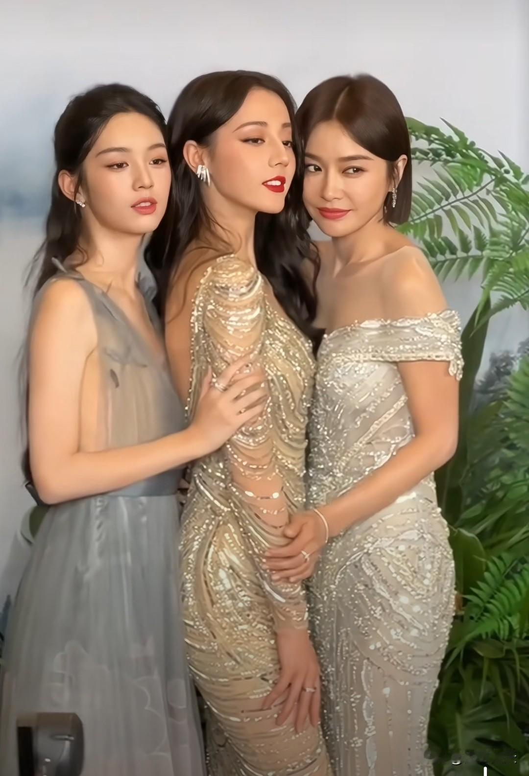 这波是三美合一，我先磕，都好美。