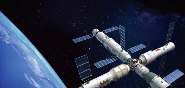 为什么大家都不提中国空间站了？因为没脸提，跟国际空间站差距太大！国际空间站四百