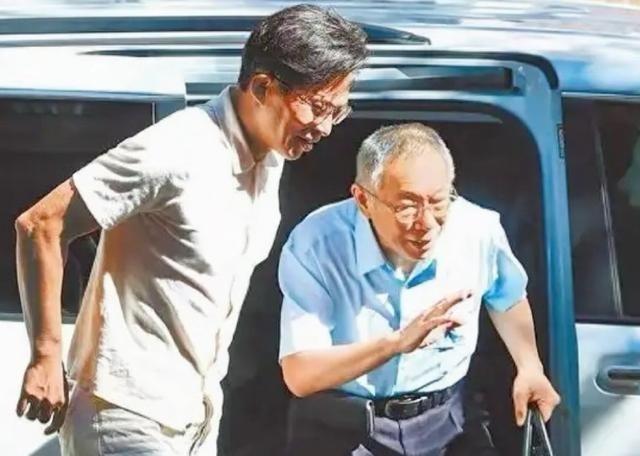 黄国昌和柯文哲彻底决裂！这场决裂，不是一时冲动，而是长期隐忍之后，公开的摊牌，黄