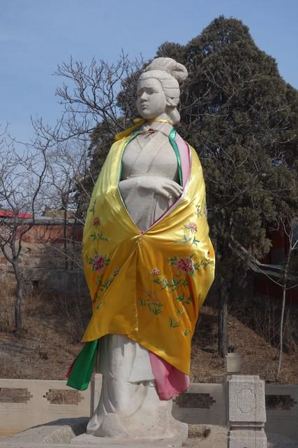 为何秦始皇的皇后并不出名？同样是大一统王朝的开创者，汉高祖刘邦的皇后吕雉、唐