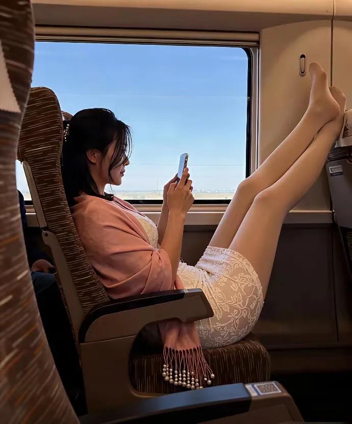 老婆娘家的表哥说开了一个冷链食品运输公司，急需要用钱，差30万找到我们，他说只借