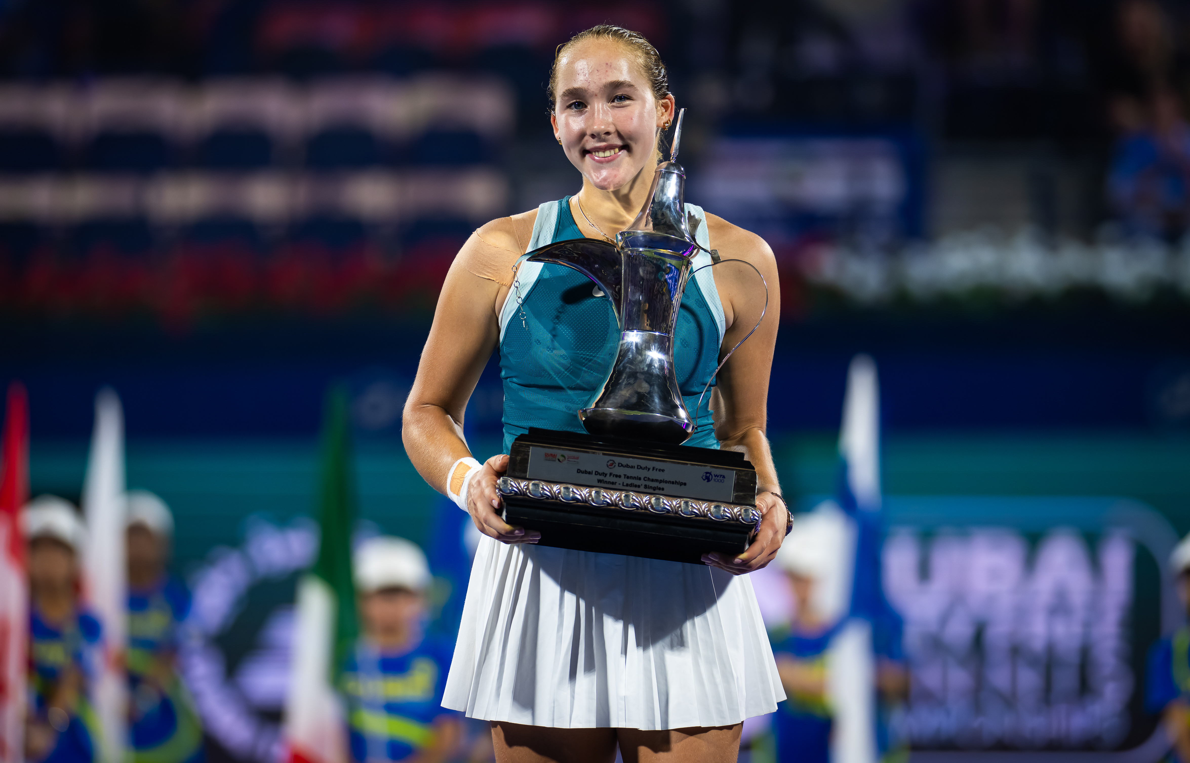 亮数据自2009年WTA1000赛制设立以来，米拉·安德列娃是第六位在这一级