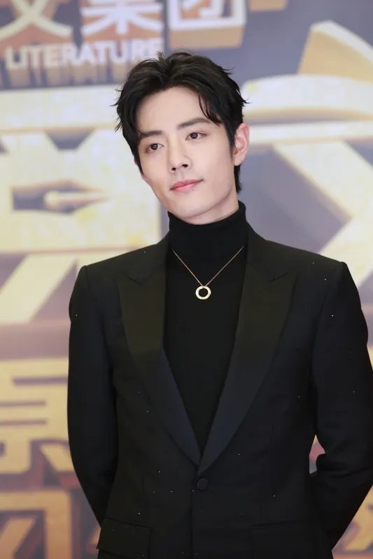肖战与王一博这对因《陈情令》结缘的搭档，在爆红六年后依然保持着令人称羡的友谊。虽