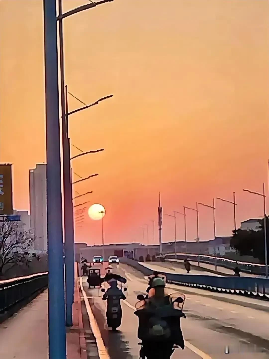 你知道衡阳市有多富吗？在这城市生活，出门这条街到那条街都懒得走，养活着街边摩的