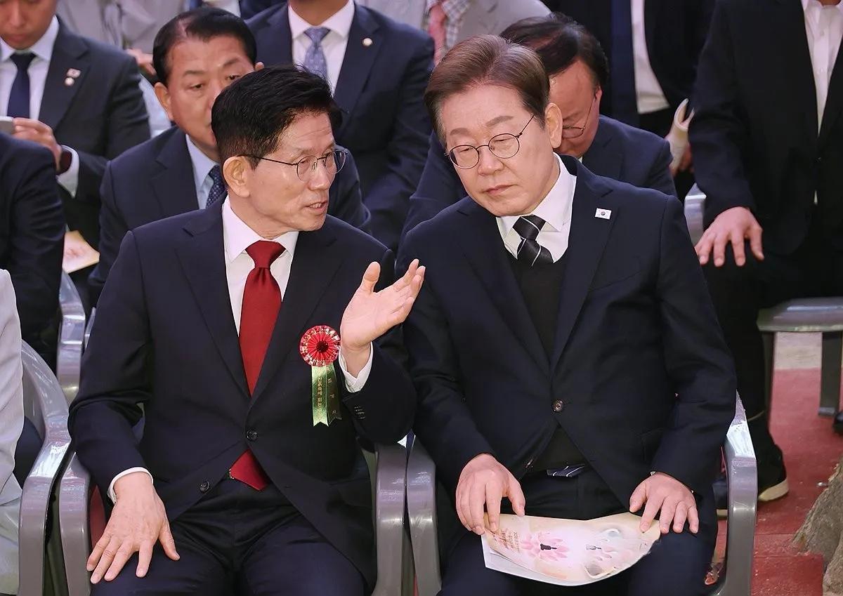 判断两“洙”之争是否真实的关键因素——权性东是否辞职？该闹剧绝食敦促金文洙的