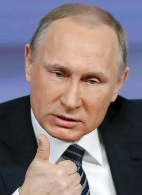 炸了！战斗民族现在来借钱了，指明要人民币。俄罗斯那国家级别的“存钱罐”，