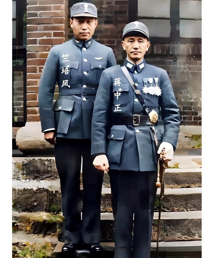 这才是1945年蒋中正和他的外甥竺培风在重庆的真实面貌，这可不是演戏，更不是电视