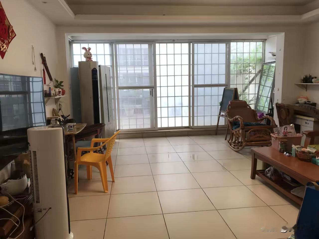 上周我公公安详的走了，办完后事，我老公偷偷跟我说了一件事。公公在世时，存了1