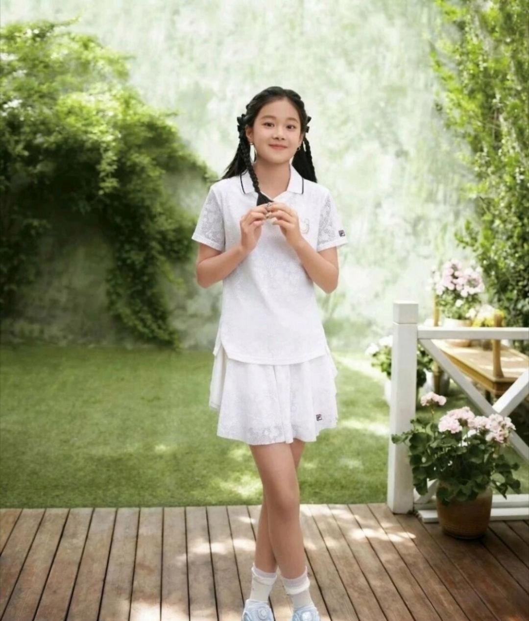 梅婷和女儿，母女俩你就像复刻，太像了