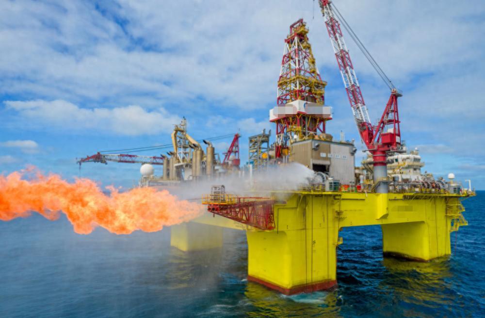 高市早苗四处求救，却发现走到哪，都绕不开中国目前，日本正在经历一场前所未有的“