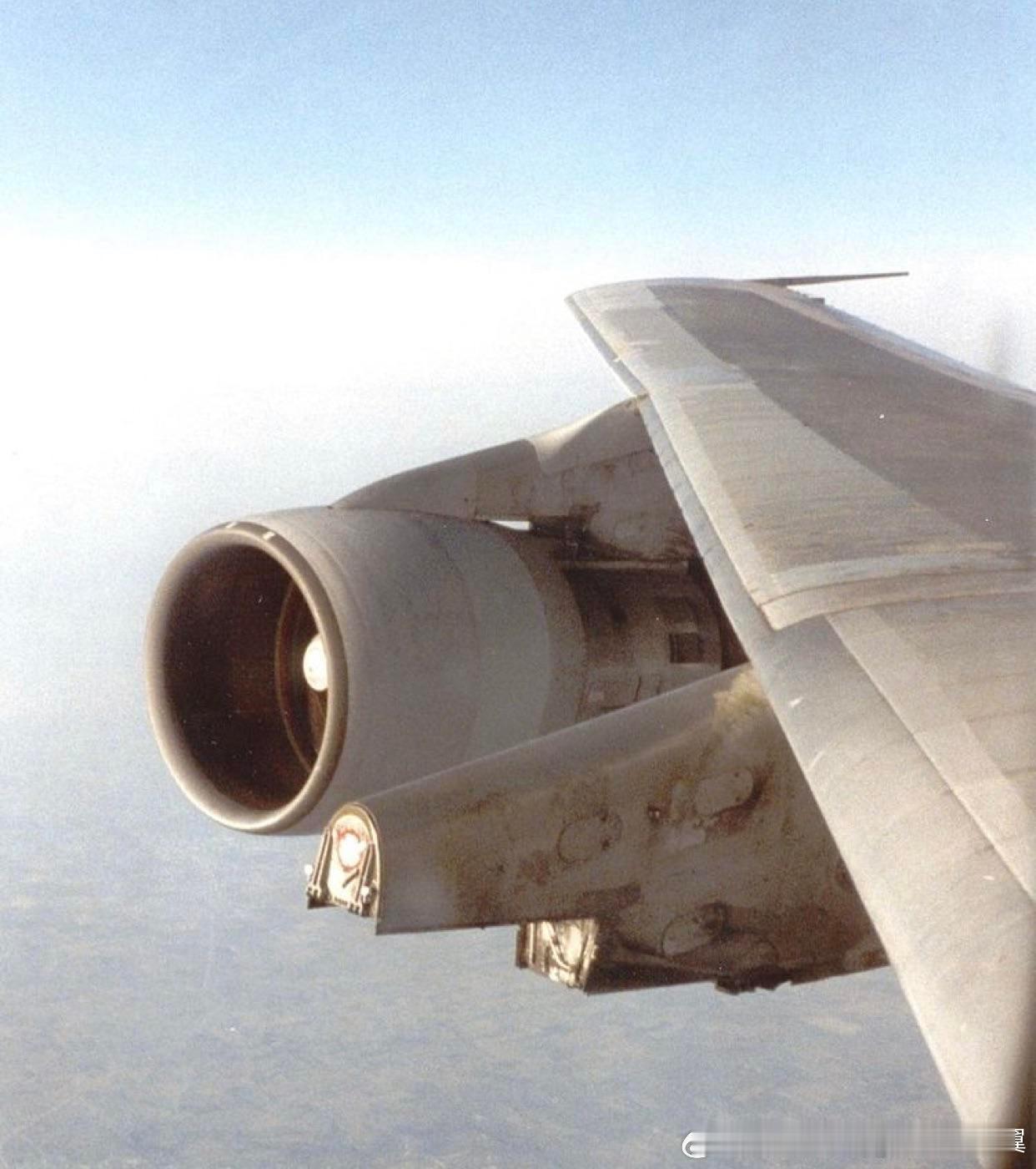 747三发也是能够安全飞行的。当年美国卡利塔航空货运的747-132降落檀香山后