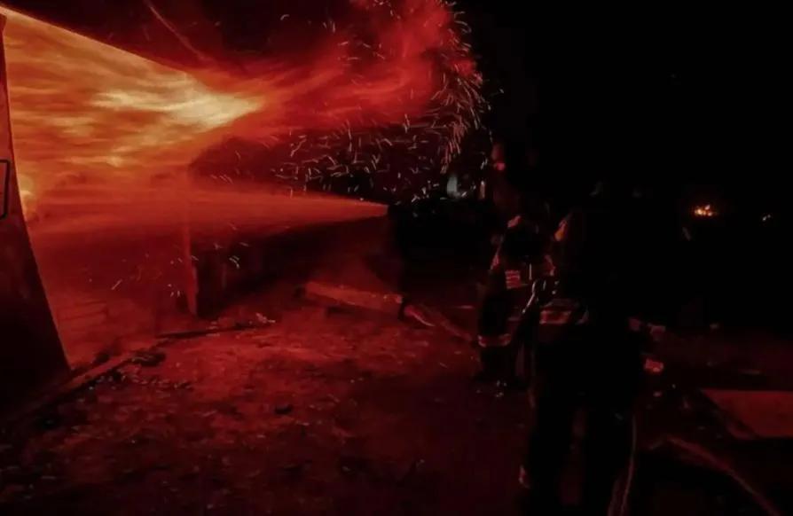 乌克兰方面透露了有关俄军昨天夜间和今天清晨对乌克兰纵深地区发动的大规模无人机和导