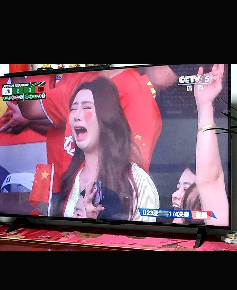 吉达那个晚上，中国队被乌兹别克压在半场揍了120分钟，控球三七开，射门二十比零。