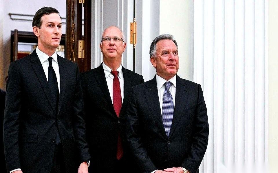 晾你三个钟头。就这么干坐着，在克里姆林宫。谁？特朗普的女婿。你以为是普京爱迟