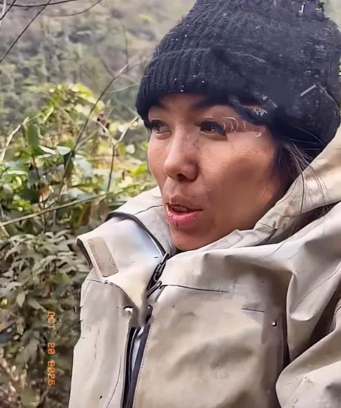 终于搞懂了，为什么董事长会自掏腰包给冷美人6666块了！给她的理由不是因为名