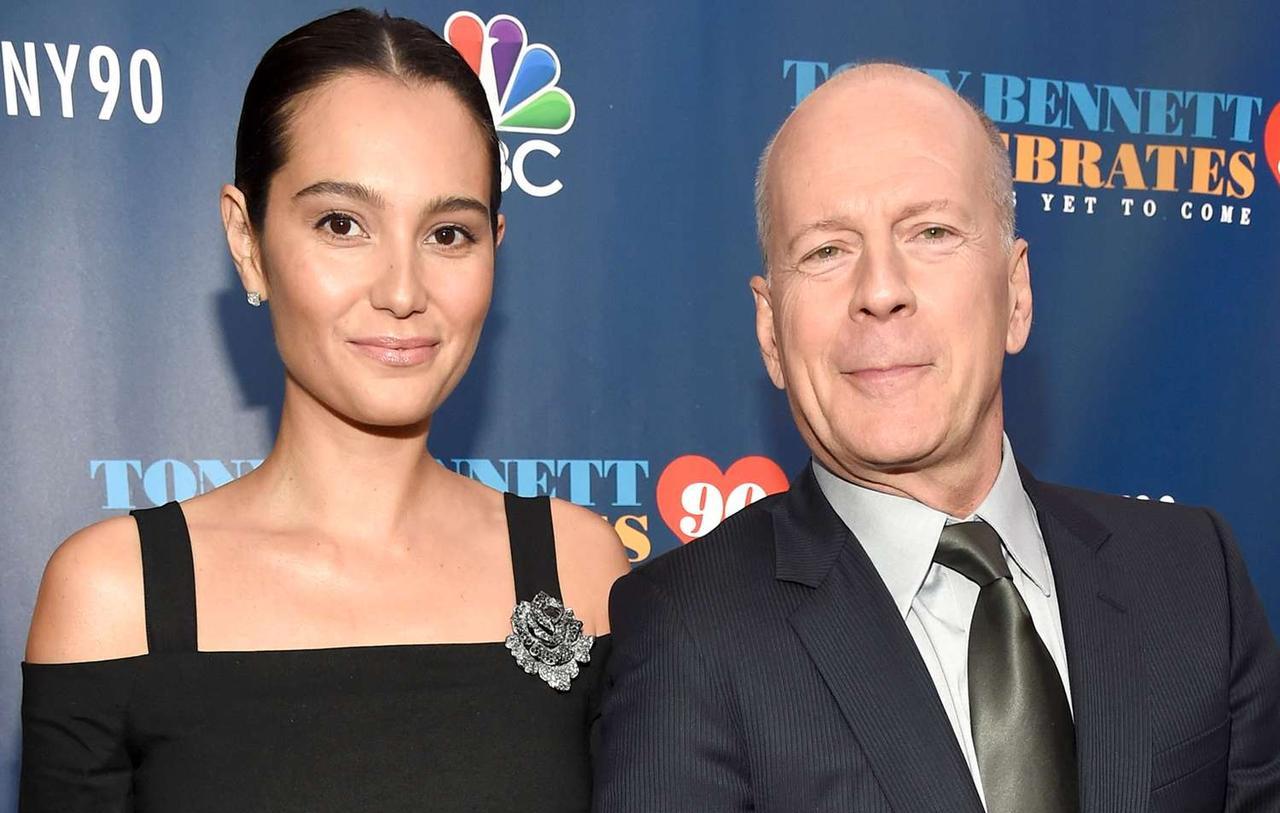 硬汉也会被打趴。布鲁斯·威利斯住进单层护理房，握手都靠护工托着，FTD把他连