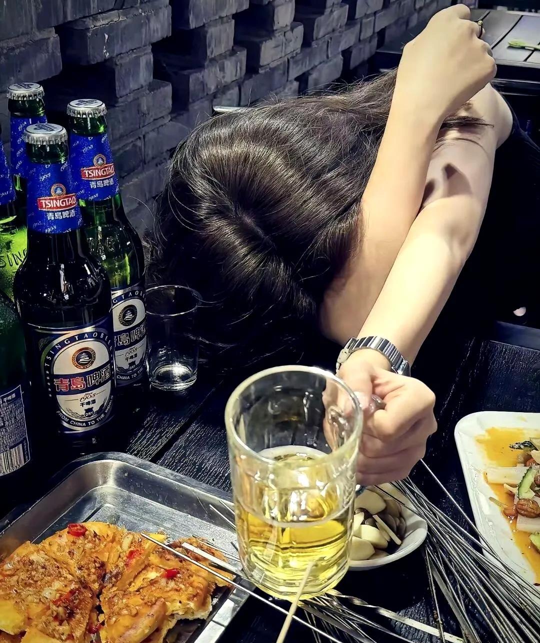 十二星座到底会不会拒绝异性示好：白羊座：拒绝异性其实挺干脆的金牛座：不留