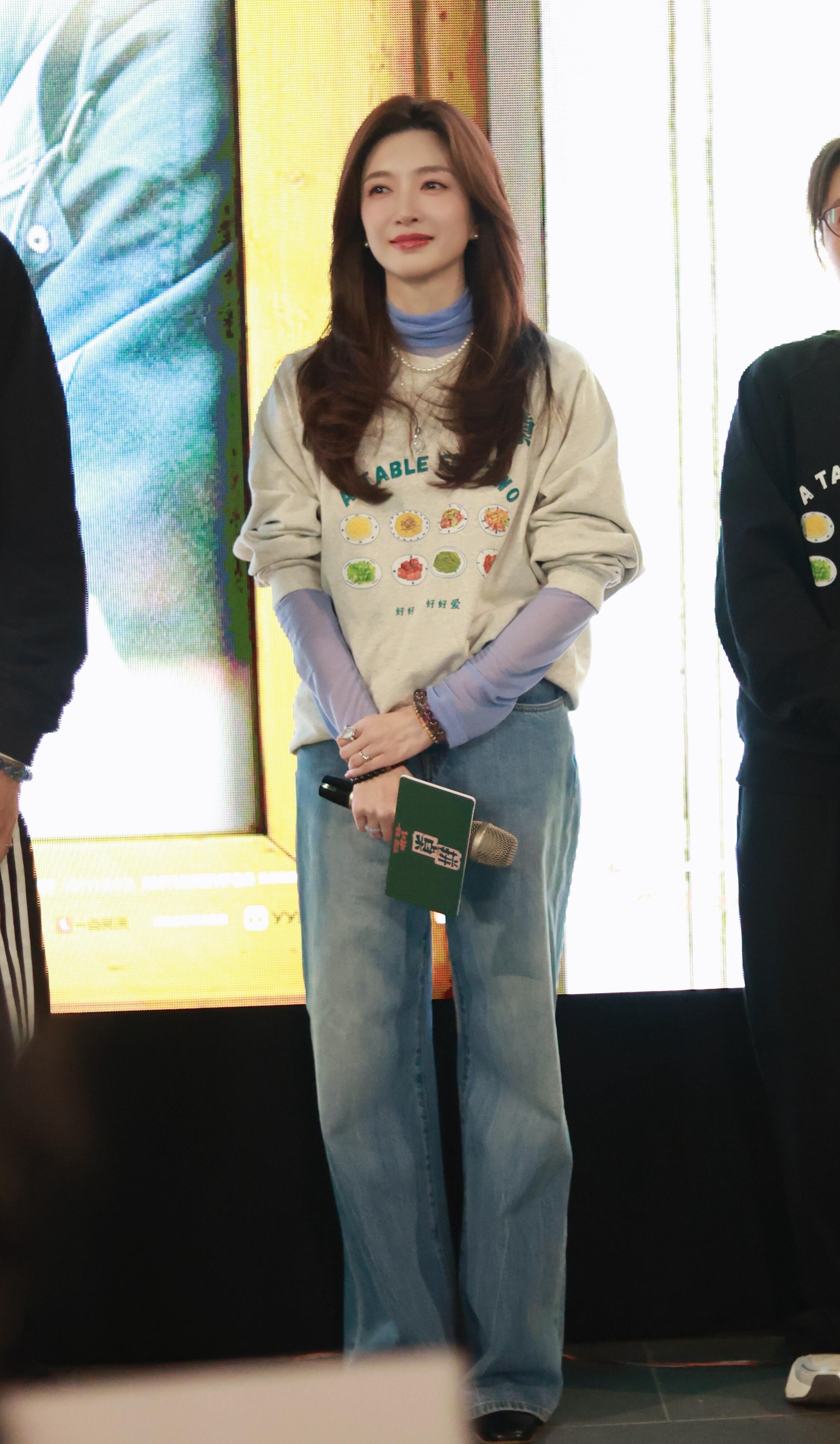 江疏影《拼桌》路演，还是美！！