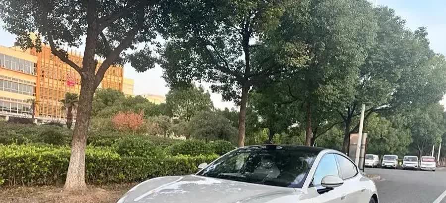 你觉得开什么车比较有面子呢？1、第一，老实的人——别克2、第二，商务精英