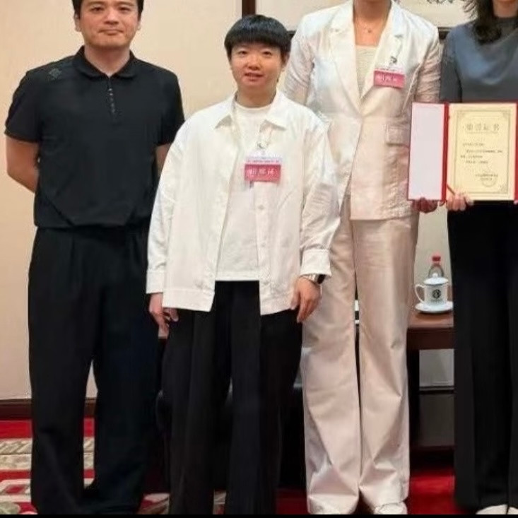 hello小莎