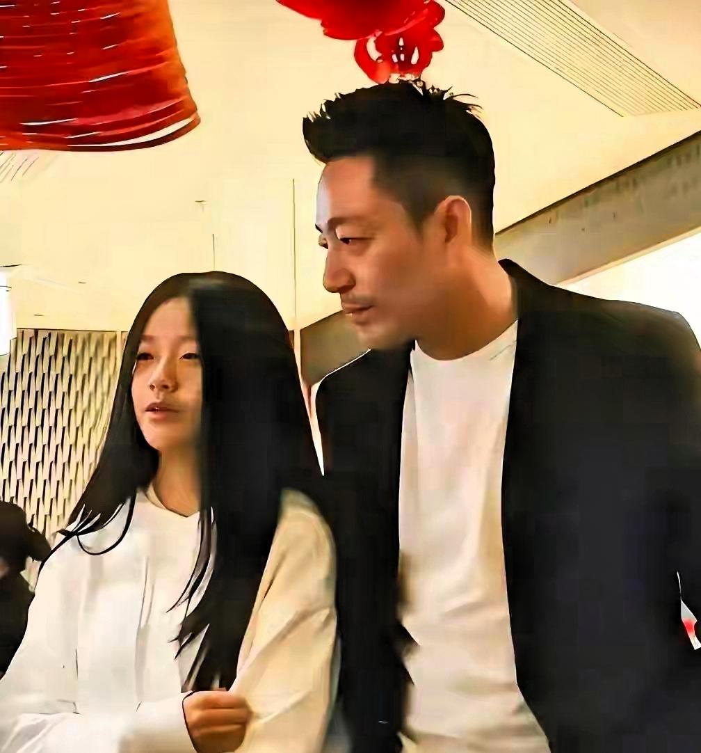 小玥儿迎来小升初关键节点，汪小菲近期直播袒露内心纠结，一事牵动无数网友热议。多年