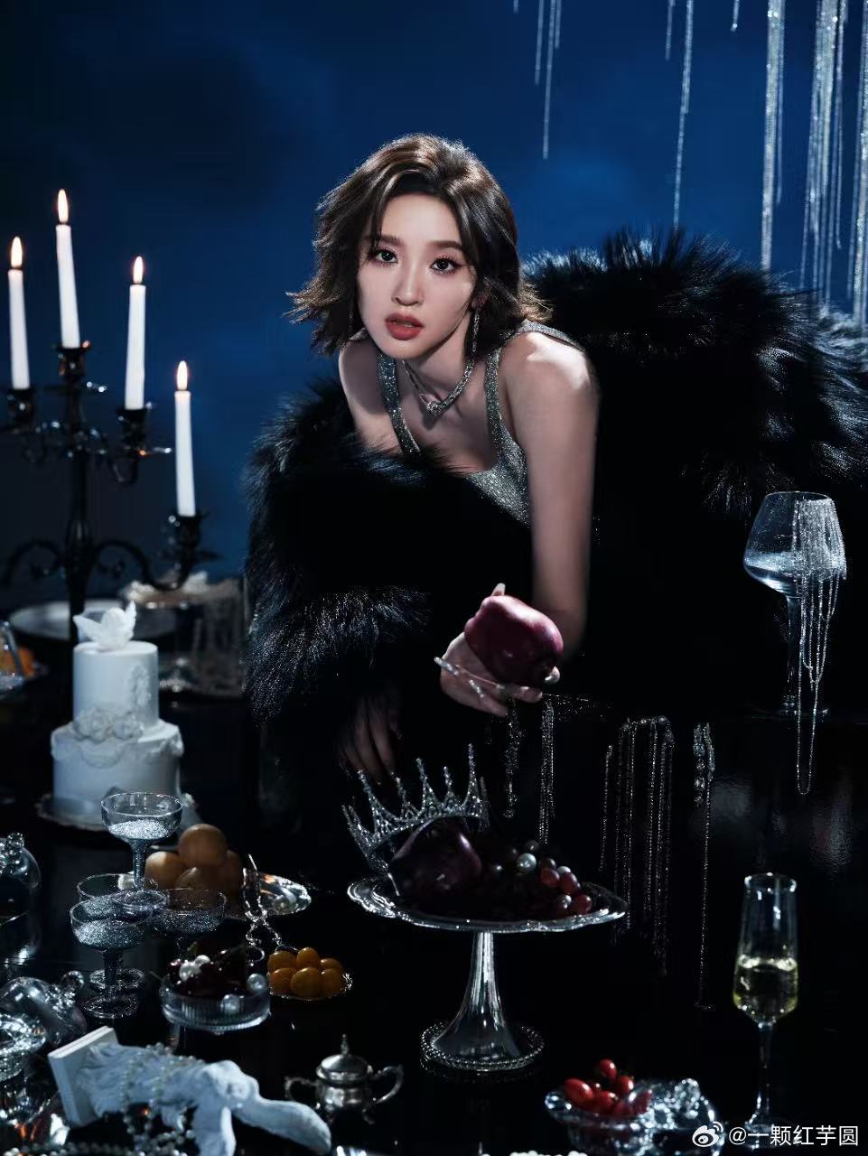 被唐艺昕的初舞台圈粉了！她那种享受舞台、松弛又带劲的状态真的好有感染力。唐艺昕因