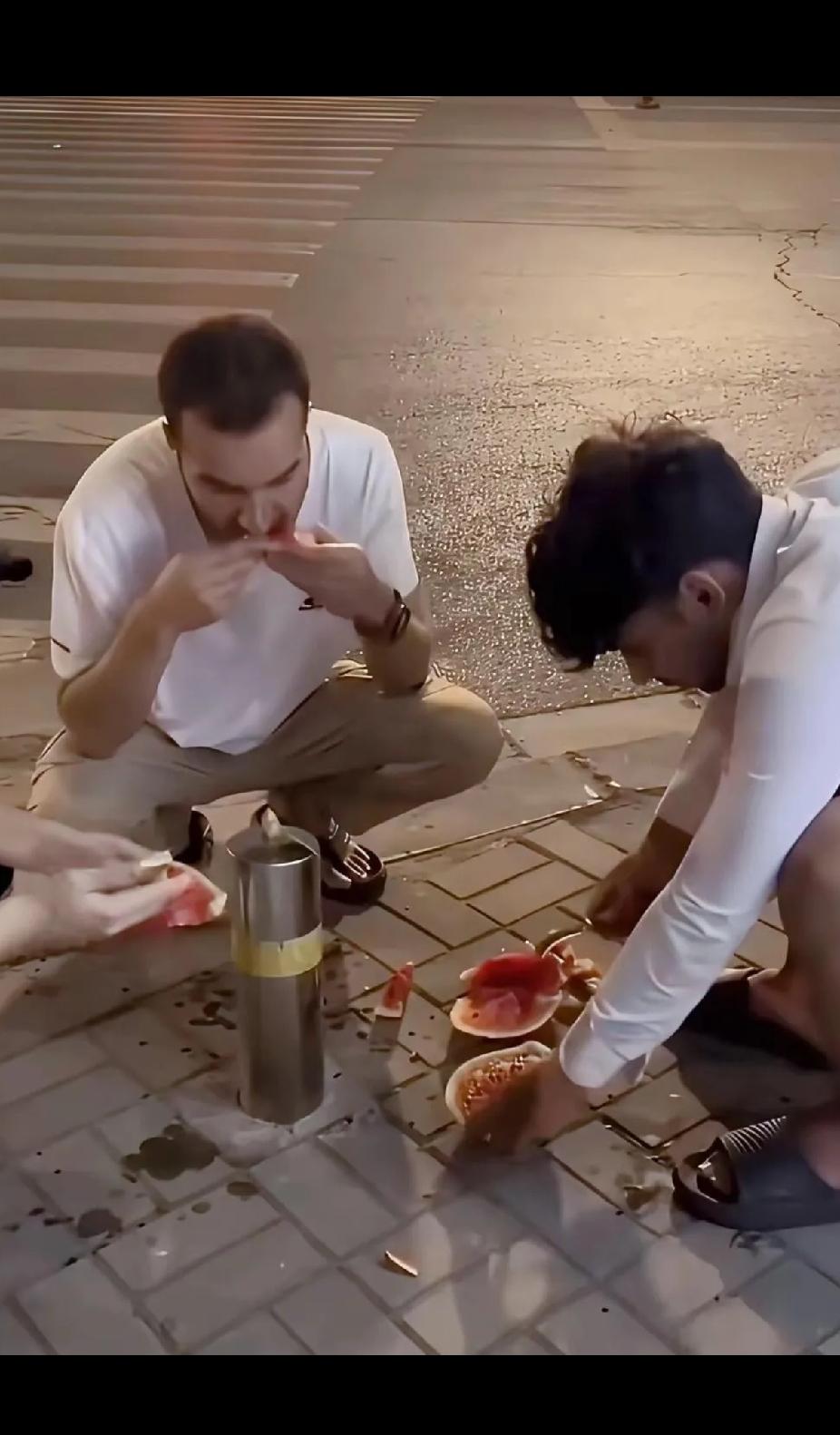 总有人把客气当软弱，把包容当纵容。谁给你的底气，拿我们的好说话当挡箭牌？刚刷到