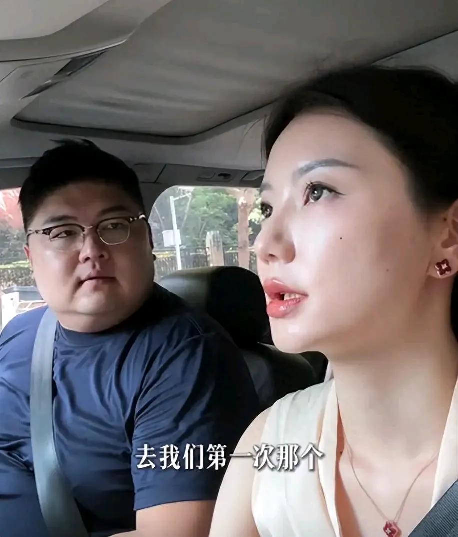 10月8日，“说车猴哥”与老婆何钰欣官宣离婚，全网傻眼——当初800万粉丝见证的