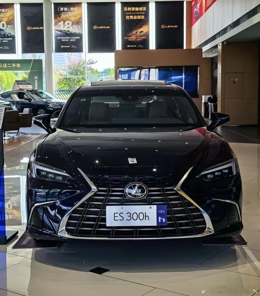 海南封关啦，我发现个能致富的法子哟：就像我去三亚丰田4S店买辆高端的雷克萨斯