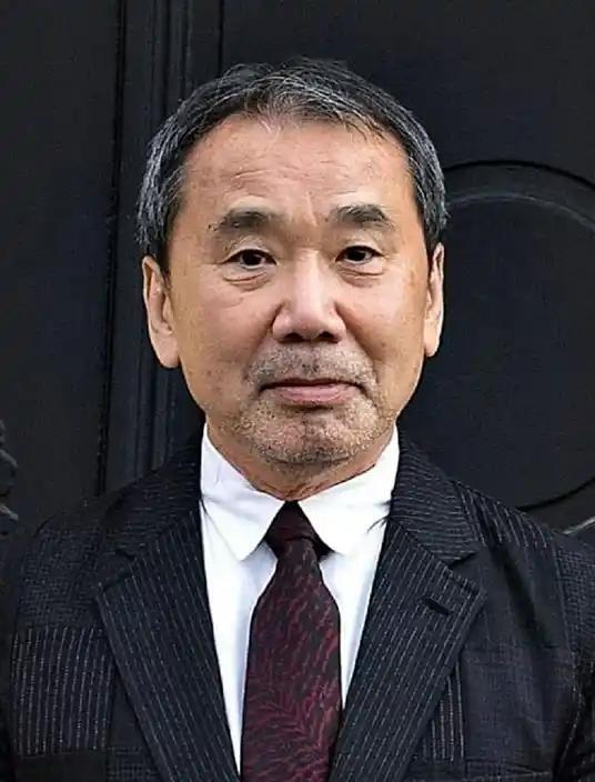 🌞日本作家村上春树曾说：“我父亲是侵华日军，我从不吃中国菜，因为我不配，我