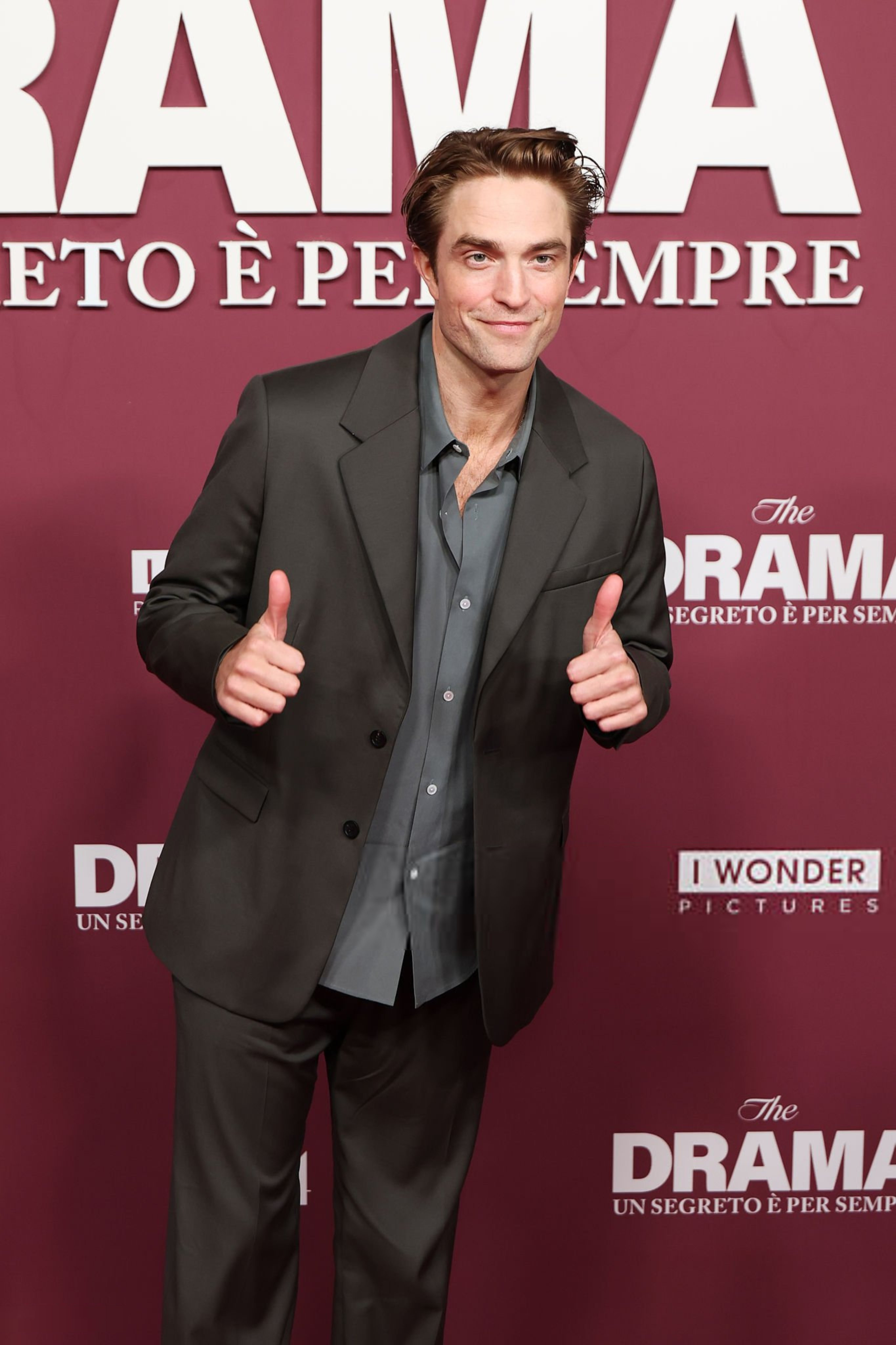 TNABO罗伯特·帕丁森否认考虑“下海拍片”，坦言长期被小报造黄谣让自己深受困