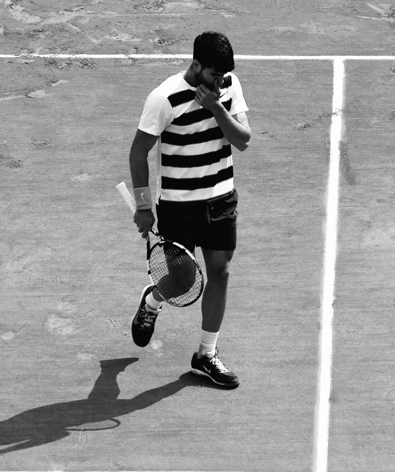 阿尔卡拉斯因伤退赛法网一早起来最大的噩耗，阿卡阿尔卡拉斯因为伤势，退出了罗马