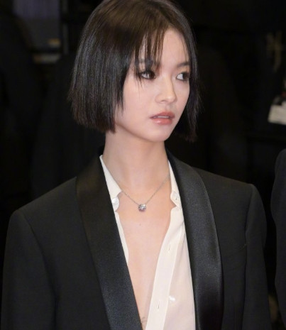 有一个好爸妈有多重要少走三十年弯路，00后李庚希可不是一般人，刚毕业一年，