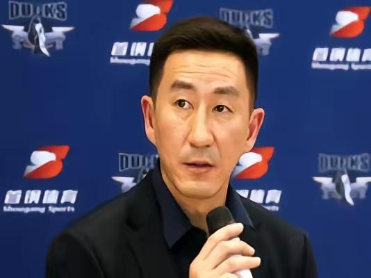 北汽男篮外援就是与其它的队不同，就想知道，管理层这外援选择的这么如此的狼狈不堪，