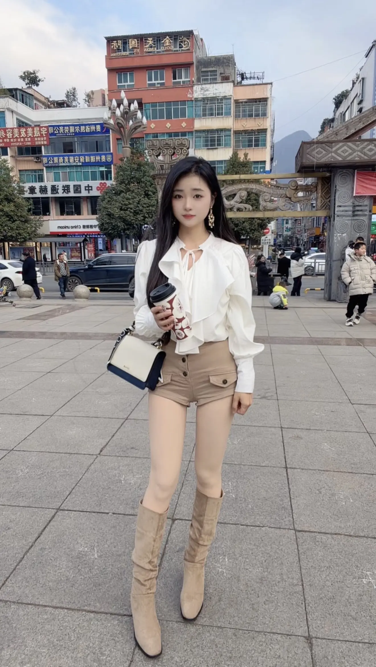 奶茶一杯快乐加倍