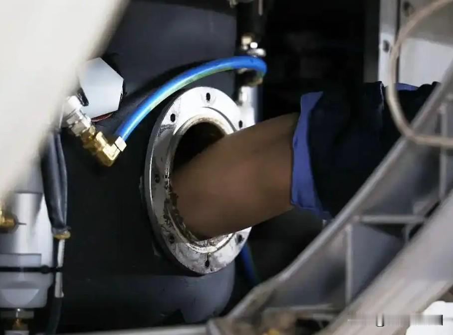 “女子在高铁上厕所遗失50g黄金”后续，黄金确实找到了，但找到的方式有点特别