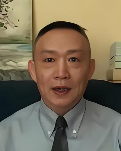 东方大国的学者卢麒元，近日在北京公开发声，他提出了一个惊世骇俗的主张：“立法者每