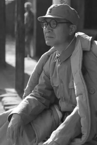 1945年8月19日，全中国都在庆祝抗战胜利，但在延安洛杉矶托儿所里，刘伯承6岁