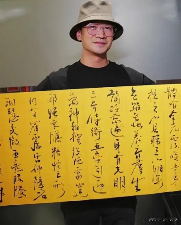 何晟铭道出了他不想拍戏的原因，网友:这是又一个陈德容。内娱的瓜终于吃到了久未