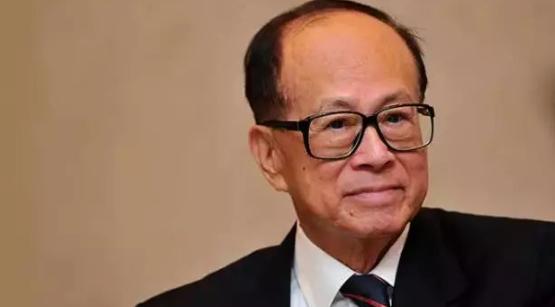 李嘉诚又出手了，难道他又看到未来经济趋势？长和系一边大手笔卖掉欧洲电网、电讯资产