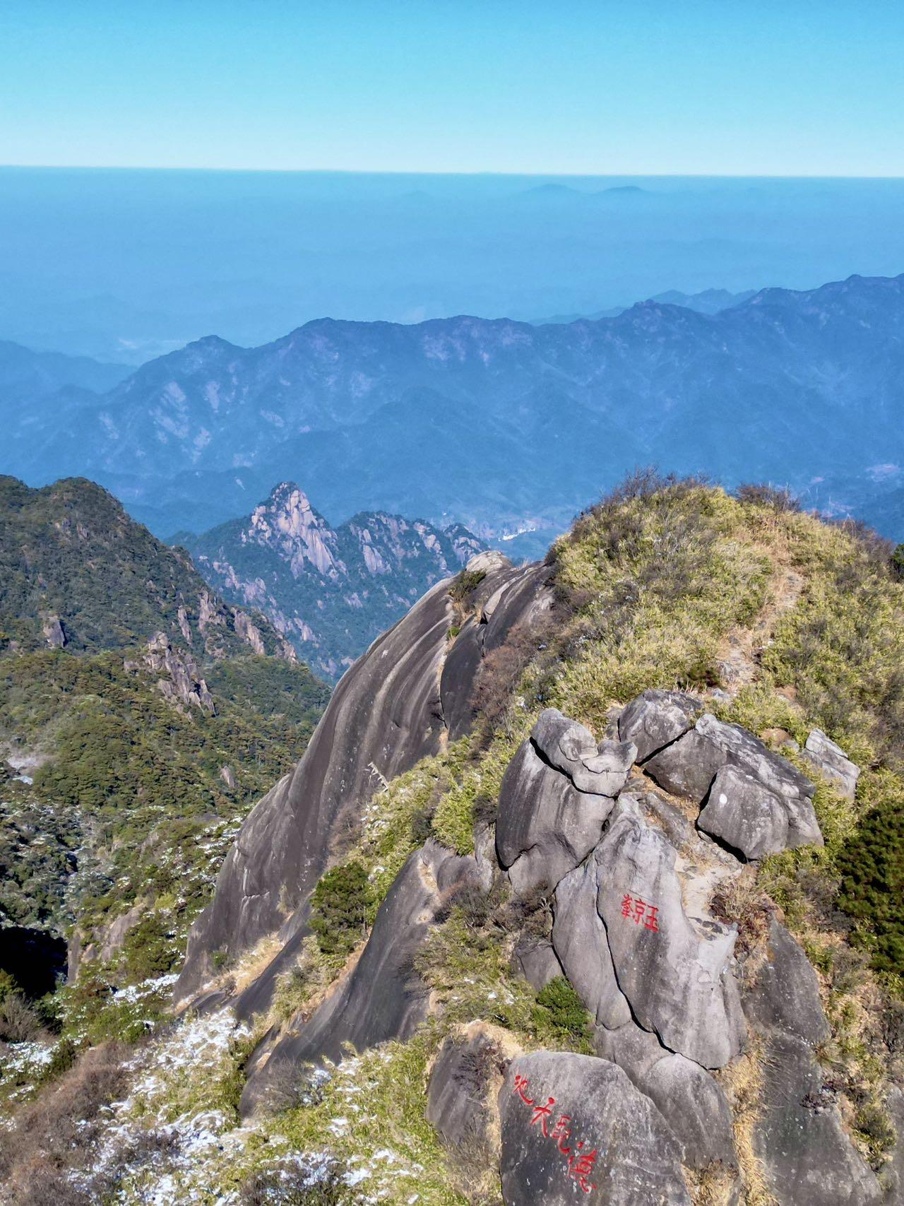 一日游高效逛三清山‼不走回头路‼前段时间看三清山下雪，特意选了下雪的时间去爬