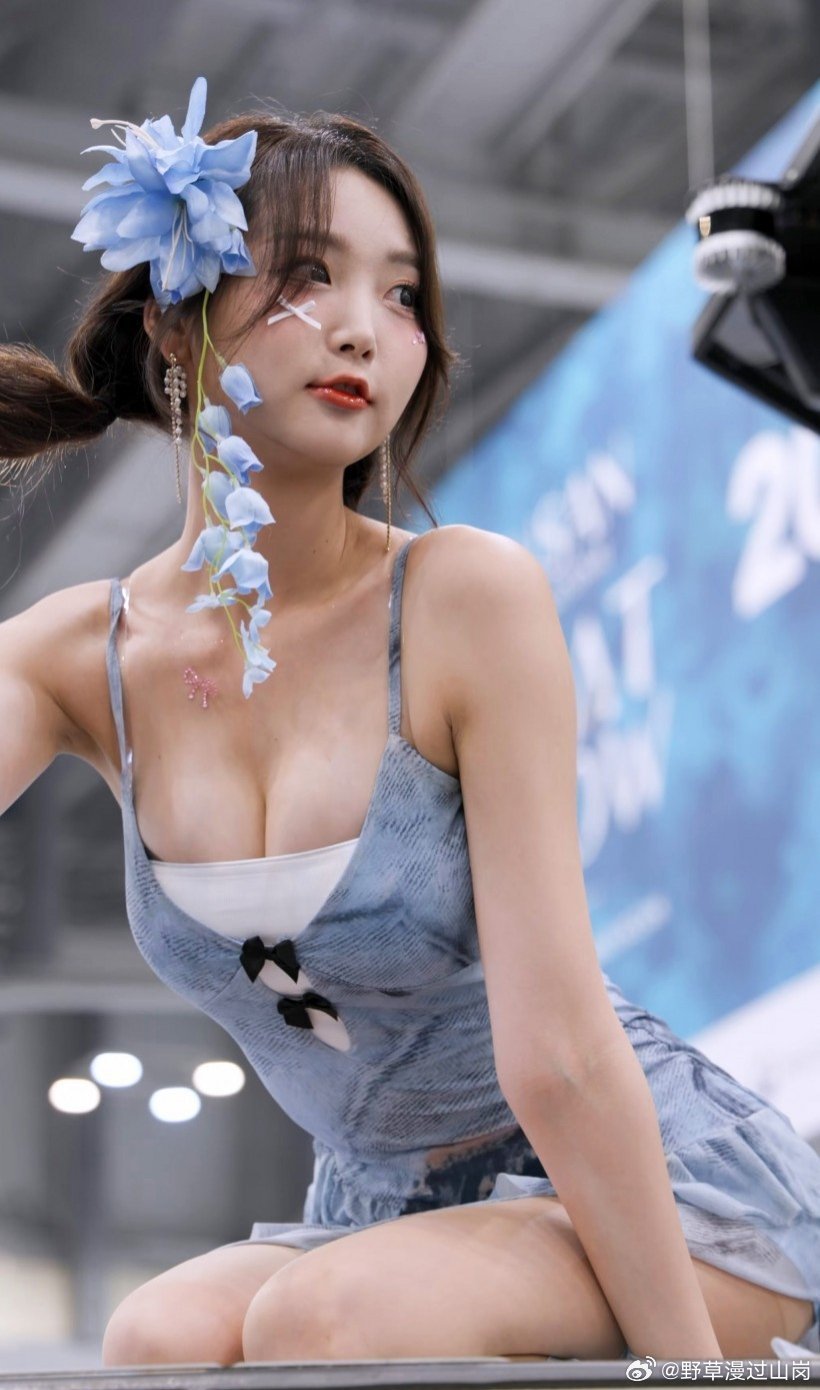 新加坡媒体三连批给阿嬷的情书原因联合早报现在这么离谱啊，越来越掉价了