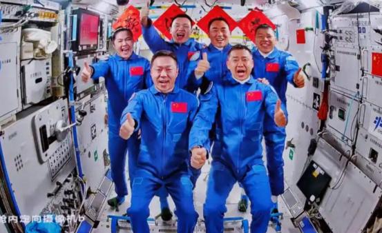 太空驻留一年绝非让位！中国登月布局早已全面铺开 近期神舟二十三号航天员开启一