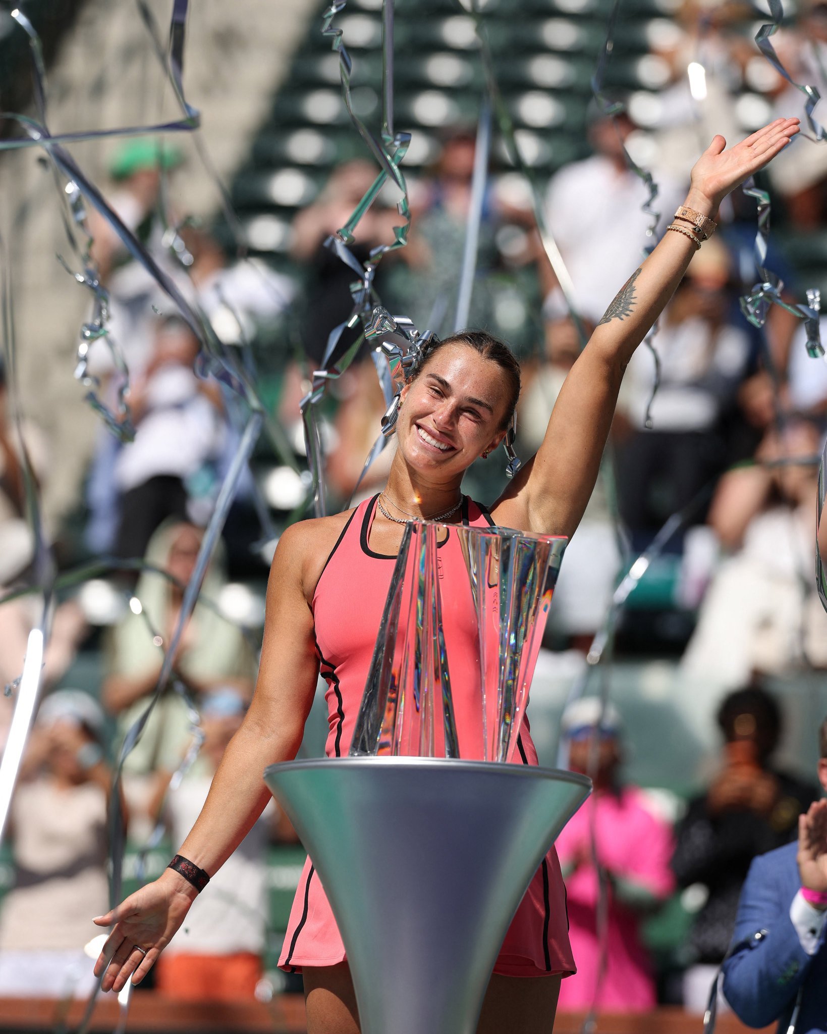 萨巴伦卡三进IW决赛终于如愿夺冠，在印第安维尔斯订婚后喜提115万美元奖金，妥妥