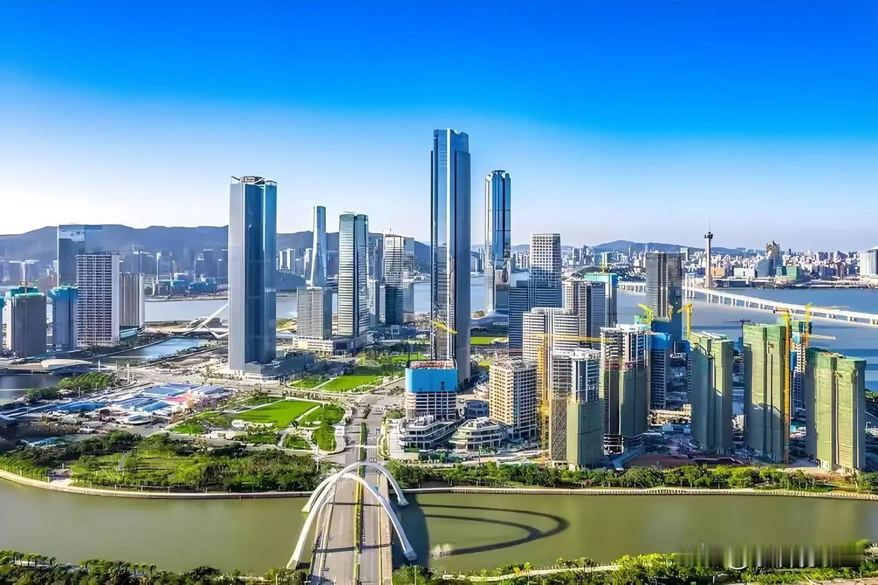 预判未来20年国内十大超级城市，分工清晰，撑起全国发展大局很多人好奇，二十