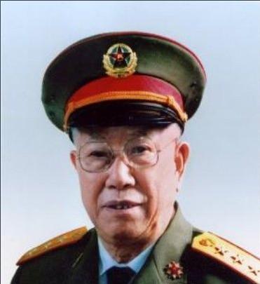 有一位老将军，71岁临危受命担任中央军委纪委书记，后兼任总政治部副主任，198