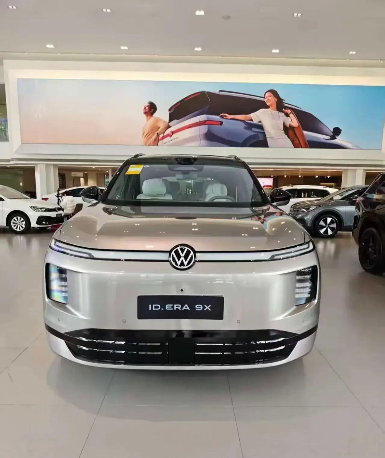 目前国内最赚钱的车企是这几家：​​1. 比亚迪：2025年全年盈利约326亿元