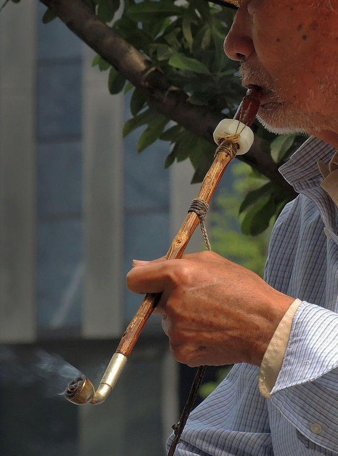 感谢你抽烟：一场持续百年的医学骗局！烟草行业的发展，背后藏着一场延续百年的舆