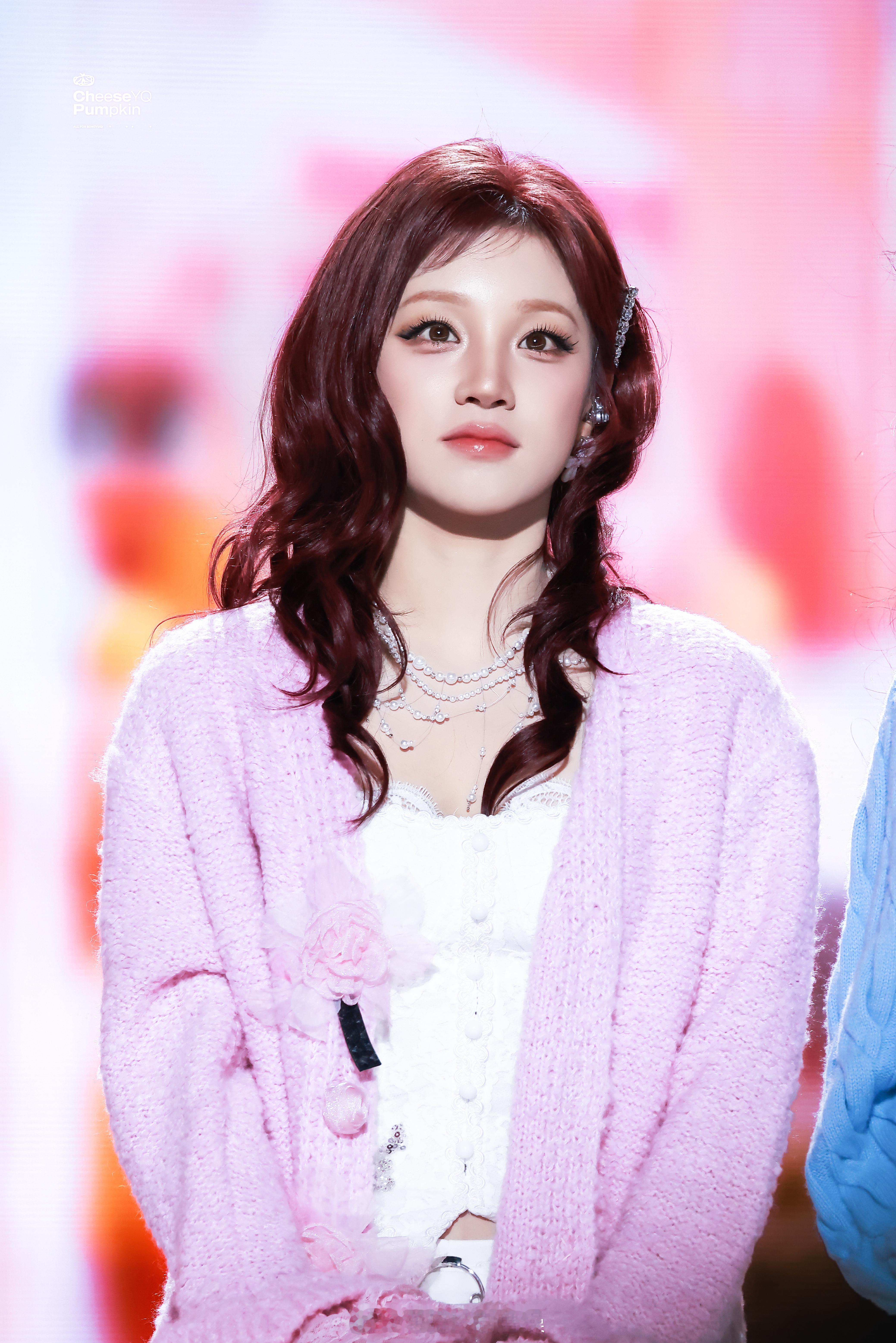 宋雨琦红发美杜莎掉进糖果罐的甜妹又美又帅的雨琦