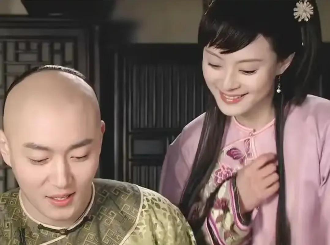 网友问要是果郡王回来就知道甄嬛怀了他的孩子，剧情会咋样？这走向想想就刺激。